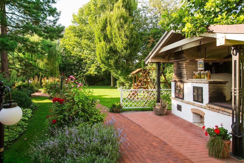 Villa Rosa Dunajská Streda Eksteriør billede