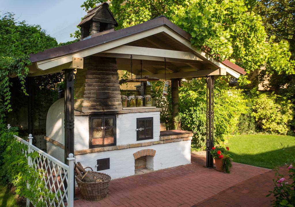 Villa Rosa Dunajská Streda Eksteriør billede